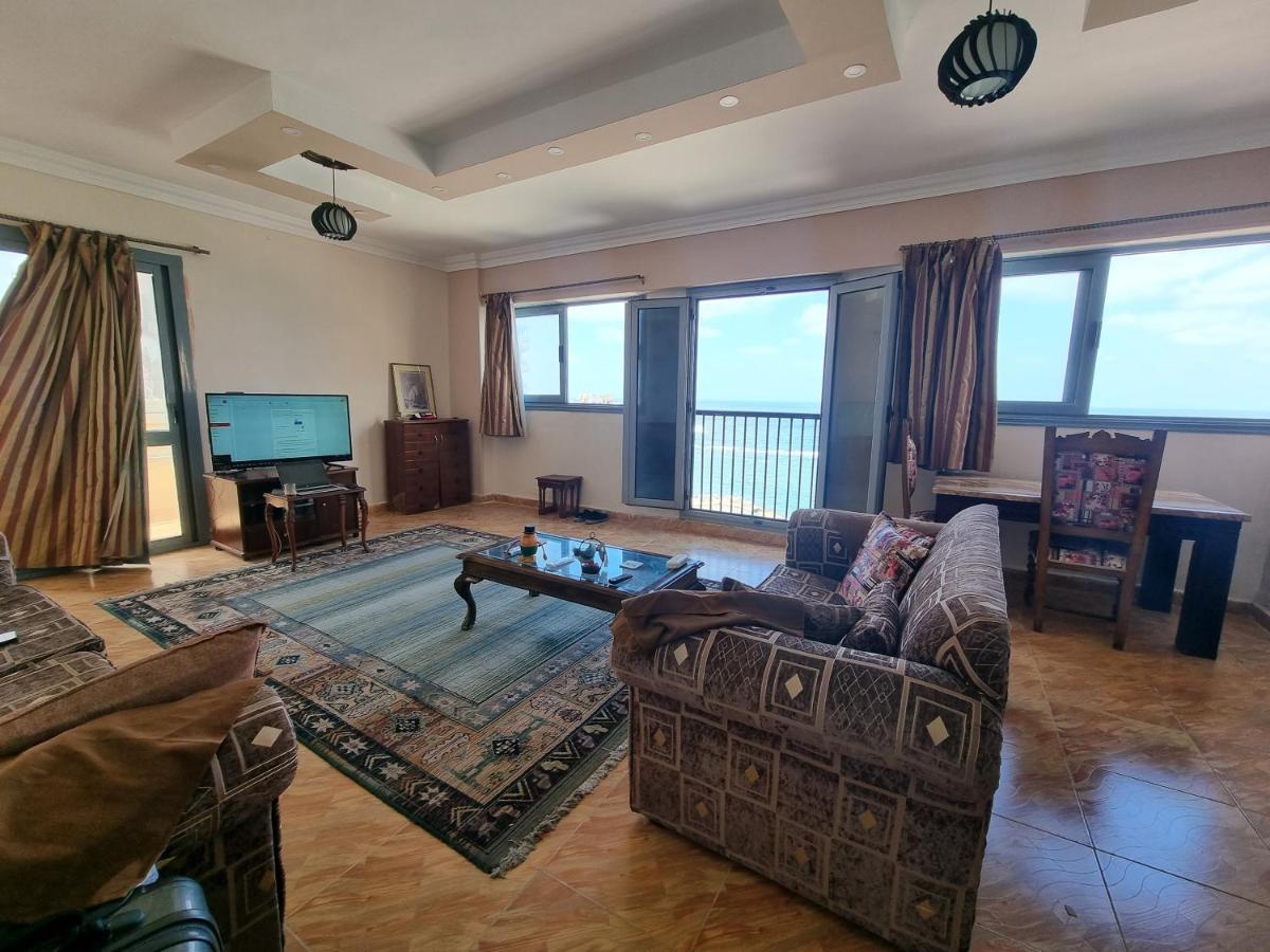 אלכסנדריה Panoramic Sea View Zamzm Flat Miami Family شقة فندقية زمزم بانورما بشاطئ ميامي - الاسكندرية صف اول مباشر علي بحر - عائلات فقط מראה חיצוני תמונה