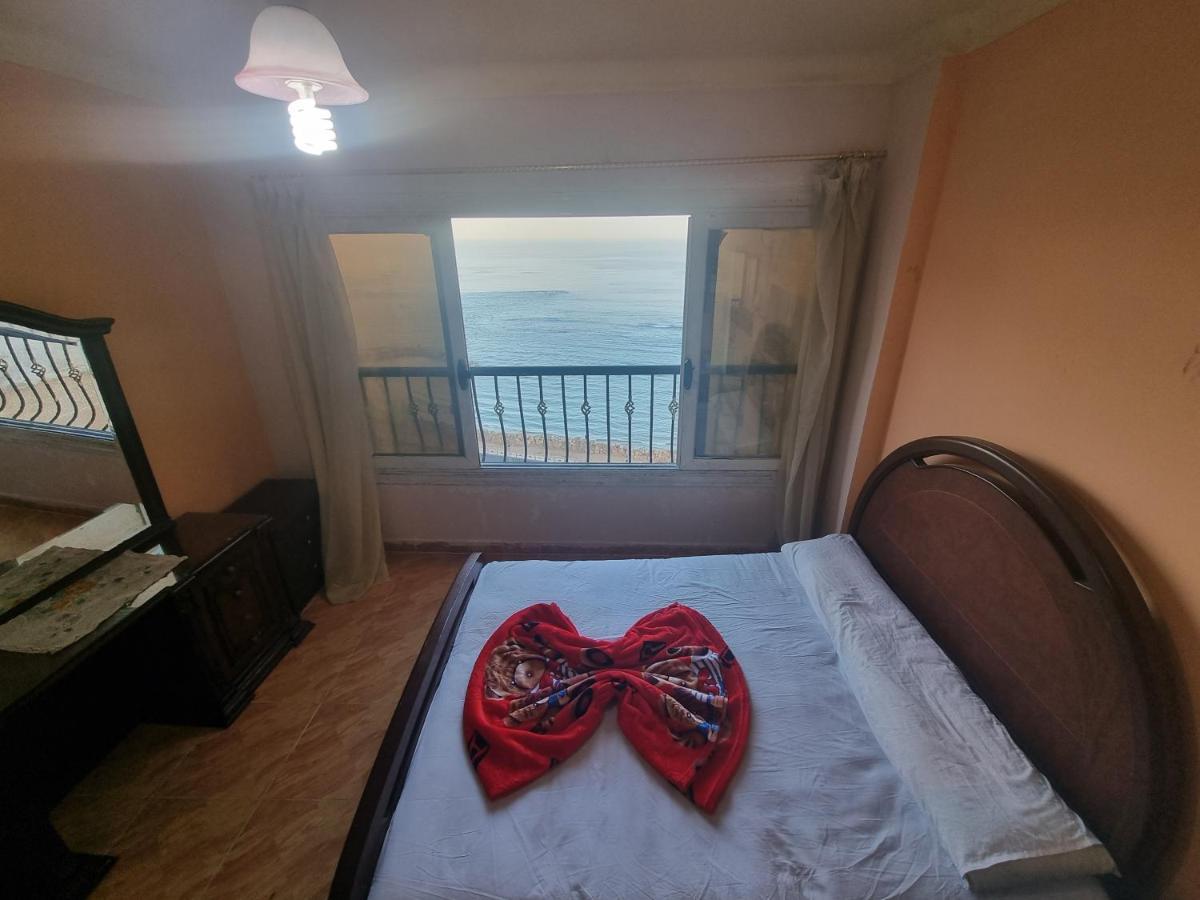 אלכסנדריה Panoramic Sea View Zamzm Flat Miami Family شقة فندقية زمزم بانورما بشاطئ ميامي - الاسكندرية صف اول مباشر علي بحر - عائلات فقط מראה חיצוני תמונה