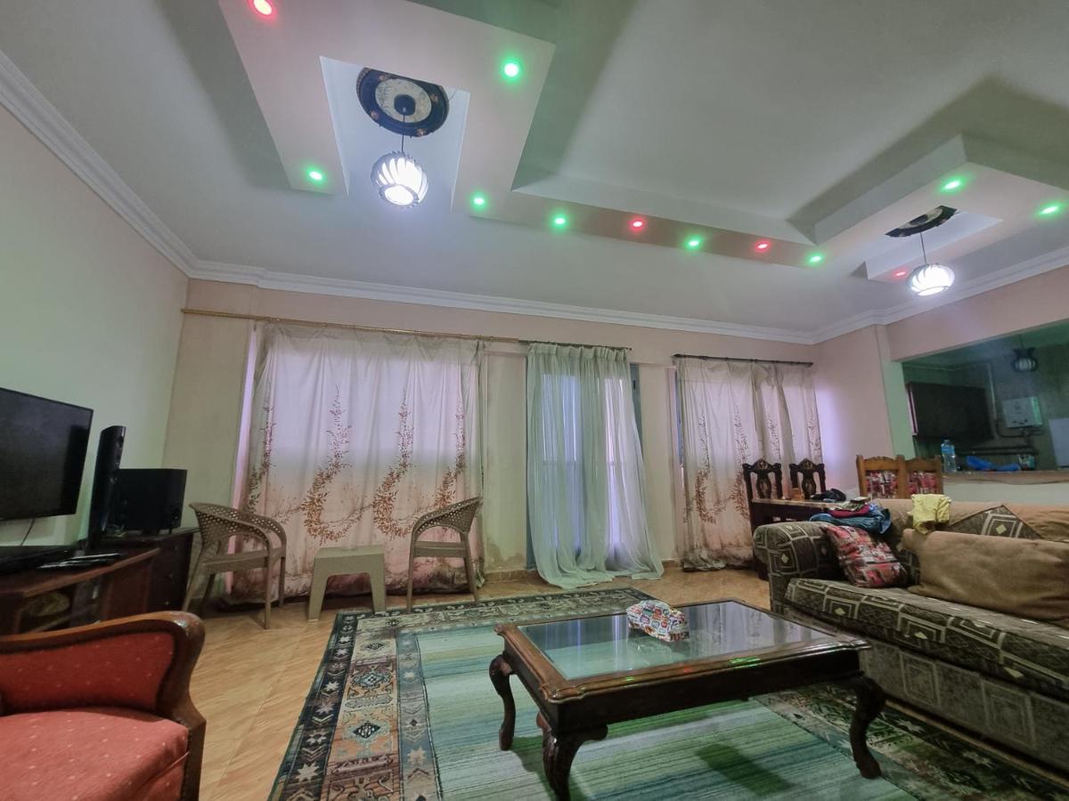 אלכסנדריה Panoramic Sea View Zamzm Flat Miami Family شقة فندقية زمزم بانورما بشاطئ ميامي - الاسكندرية صف اول مباشر علي بحر - عائلات فقط מראה חיצוני תמונה