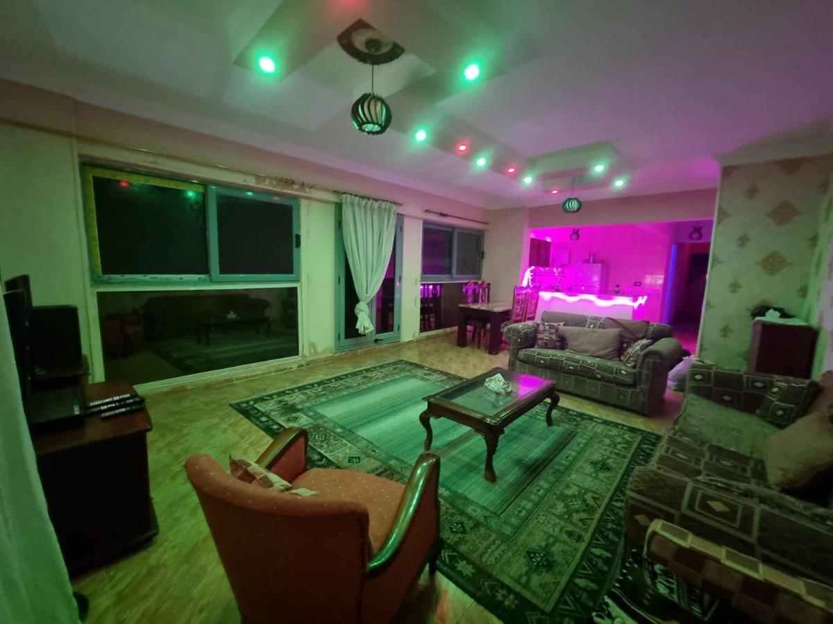 אלכסנדריה Panoramic Sea View Zamzm Flat Miami Family شقة فندقية زمزم بانورما بشاطئ ميامي - الاسكندرية صف اول مباشر علي بحر - عائلات فقط מראה חיצוני תמונה
