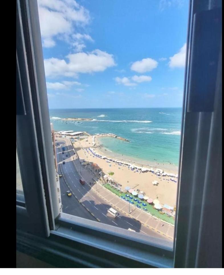 אלכסנדריה Panoramic Sea View Zamzm Flat Miami Family شقة فندقية زمزم بانورما بشاطئ ميامي - الاسكندرية صف اول مباشر علي بحر - عائلات فقط מראה חיצוני תמונה